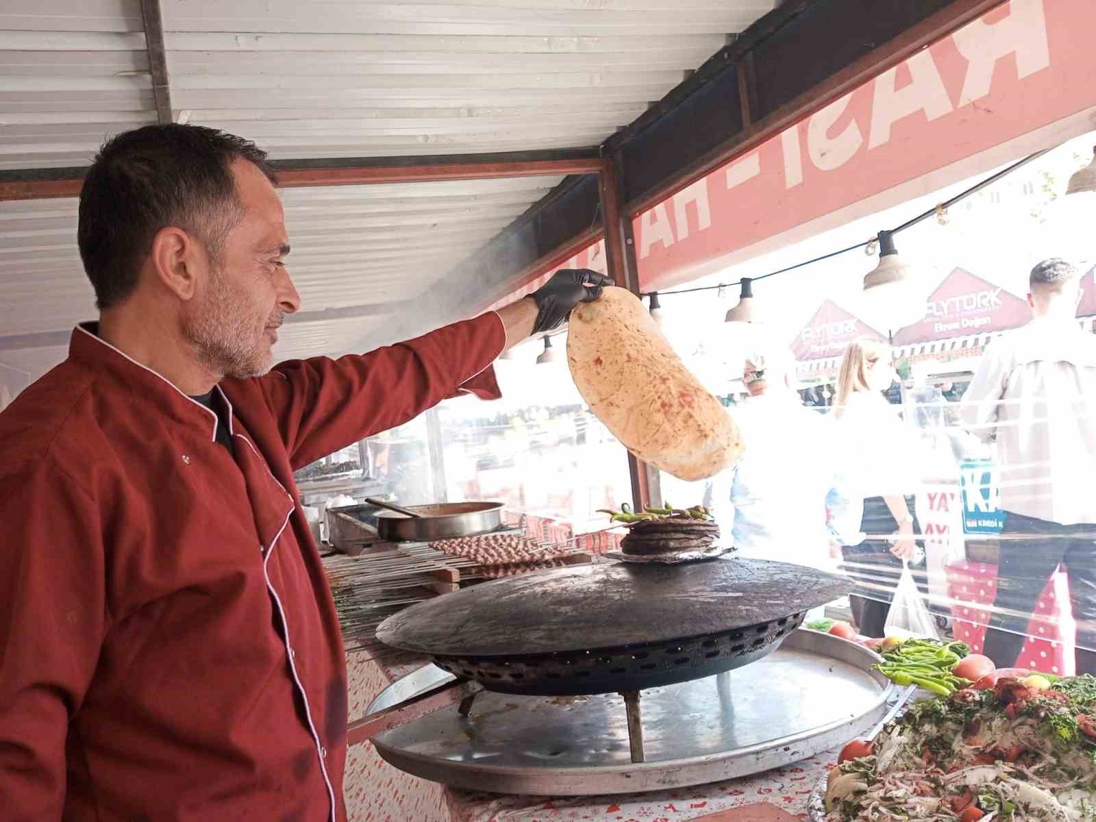 Gaziantep ve Hatay’ın yöresel lezzetleri Afyonkarahisar’da görücüye çıktı