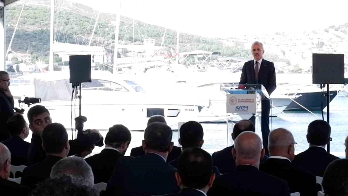 Ulaştırma ve Altyapı Bakanı: Türk Bayrağı Denizcilik Sektöründe Prestijli Bir Bayrak Haline Geldi