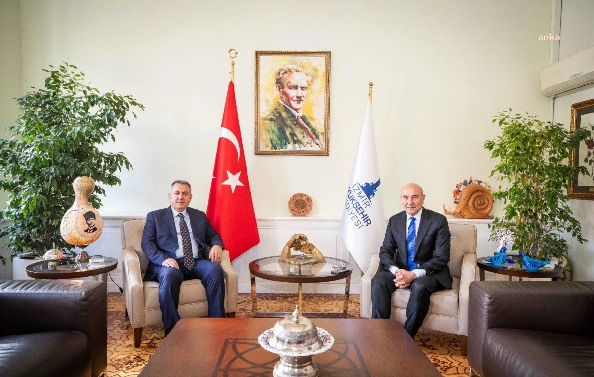 İzmir Valisi Dr. Süleyman Elban, İzmir Büyükşehir Belediye Başkanı Tunç Soyer'e nezaket ziyaretinde bulundu