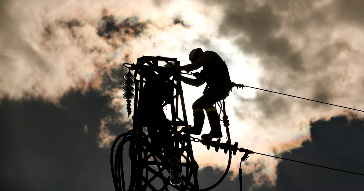 Akdeniz’de aşırı sıcaklar elektrik tüketimine her gün yeni rekor kırdırıyor