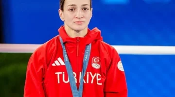 Buse Naz Çakıroğlu Olimpiyat ikincisi