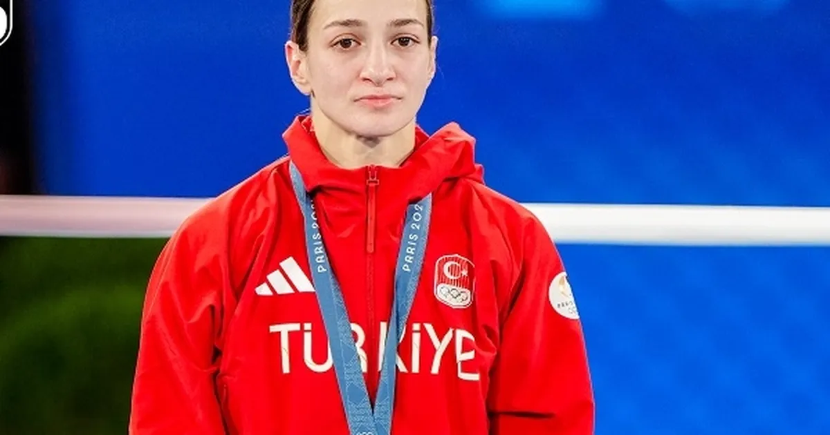 Buse Naz Çakıroğlu Olimpiyat ikincisi