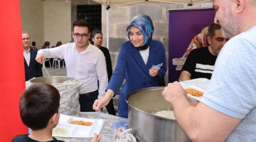 İmaret Camii’nde Yemek ikramı Yıllar Sonra Yeniden Başladı