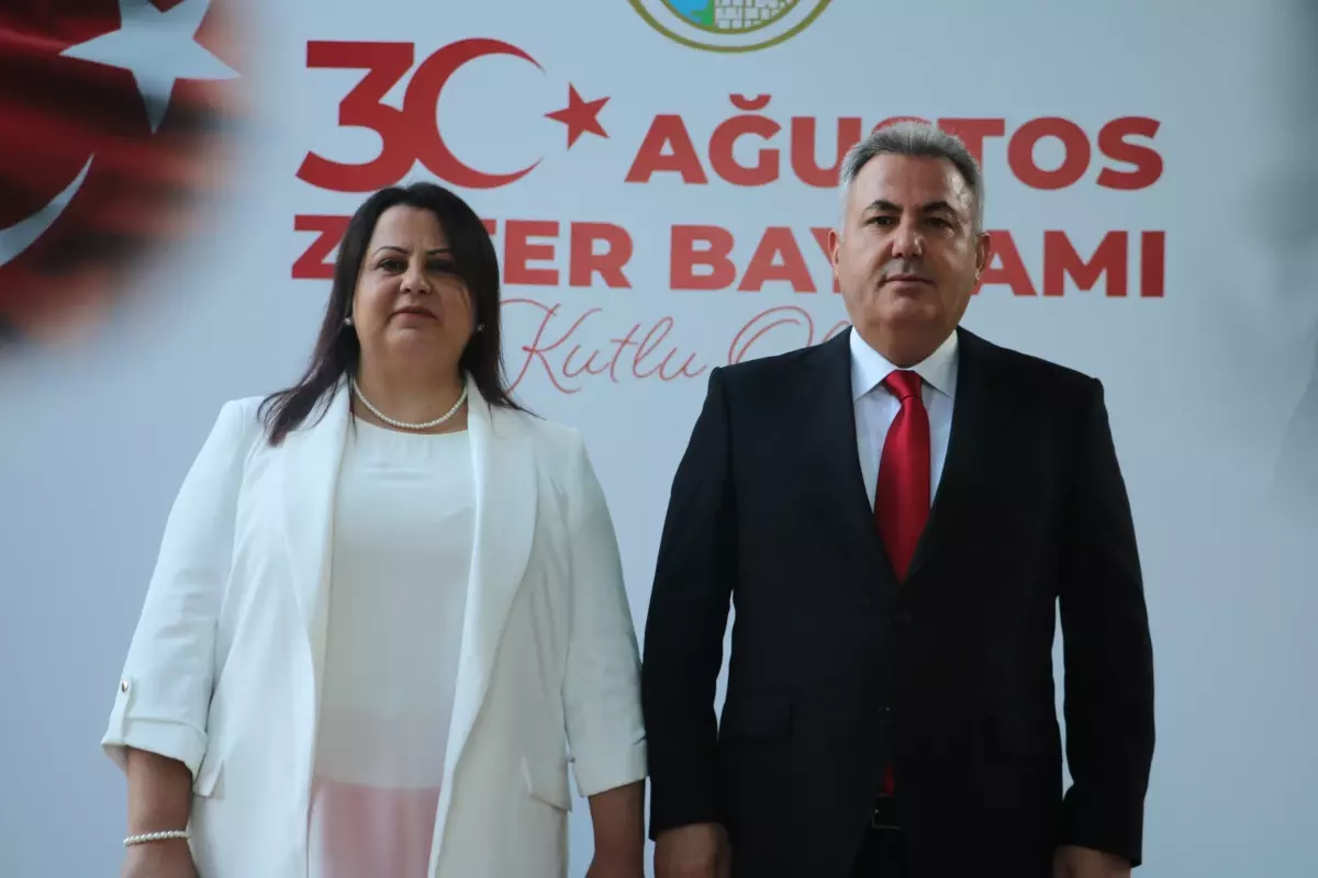 İzmir Valisi Süleyman Elban, Zafer Bayramı resepsiyonunda konuştu