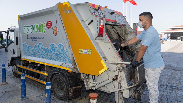 İzmir’de çöpün yolculuğu 2 günde “bir dünya turu” kadar