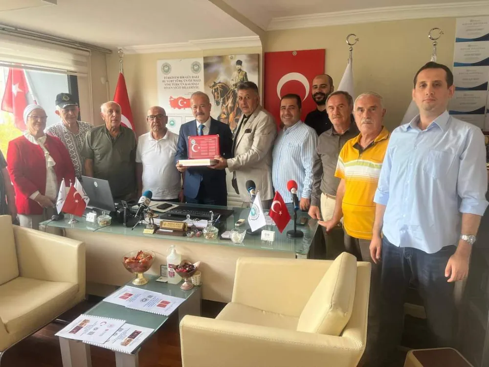 MHP Milletvekili Mehmet Taytak İzmir’de Hemşehrileriyle Buluştu