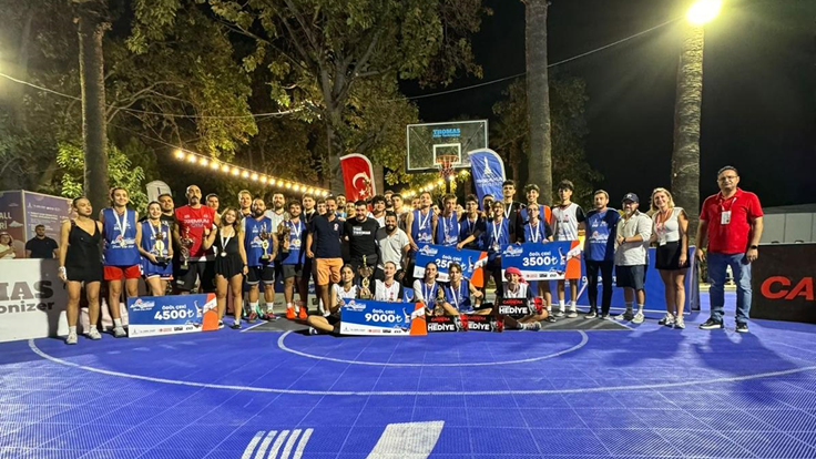 İzmir Cup’a 93’üncü İEF’te muhteşem final