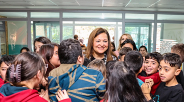 Başkan Burcu Köksal’dan Öğretmenlere Anlamlı Hediye