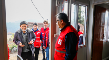 Kızılay desteğiyle yeni yuvasına kavuştu