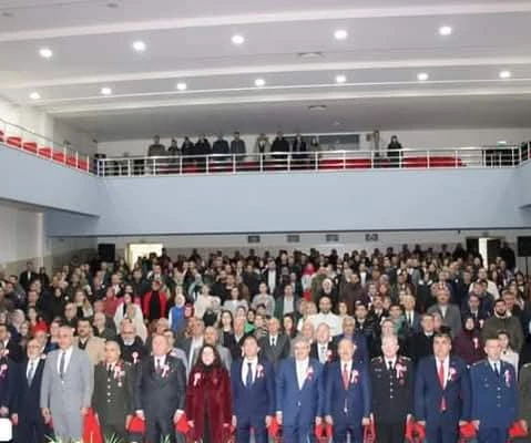 24 Kasım Öğretmenler Günü Afyonkarahisar'da Coşkuyla Kutlandı