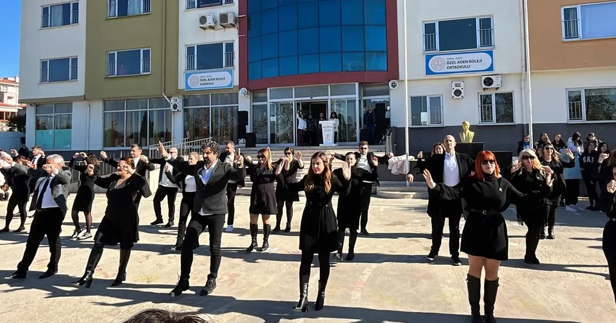 Edirne Keşan'da özel öğretmenler Zeybek oynadı