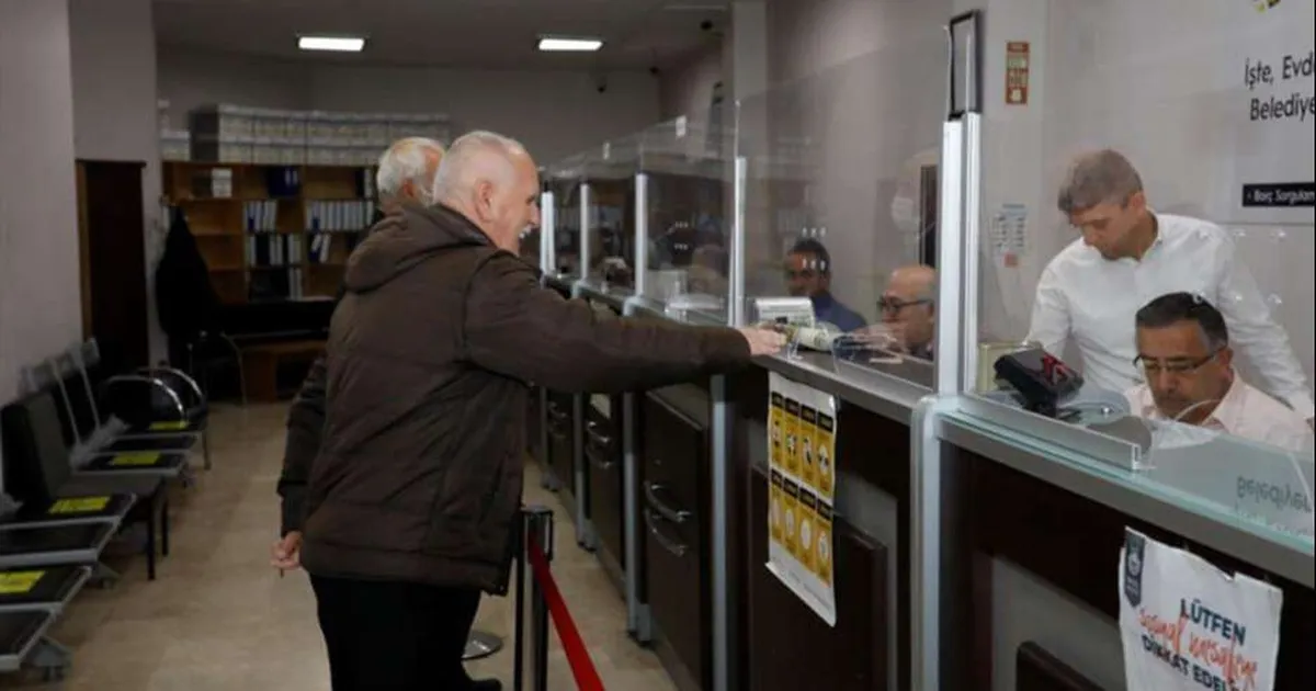 İzmit Belediyesi vezneleri hafta sonu açık olacak