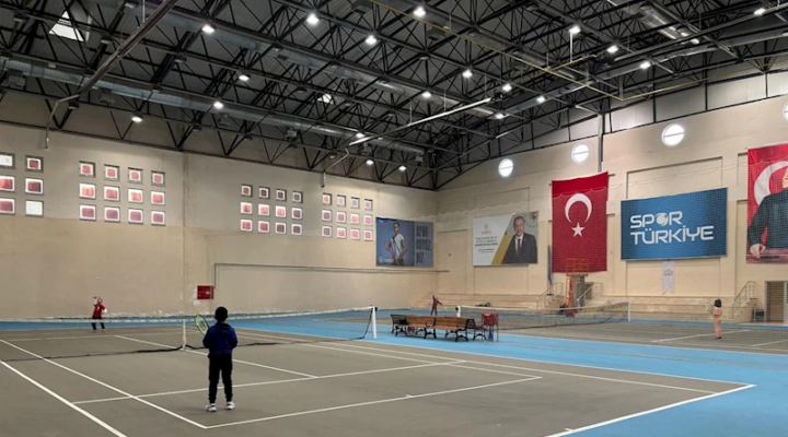 Atatürk Kupası Tenis Turnuvası Afyonkarahisar'da Başladı