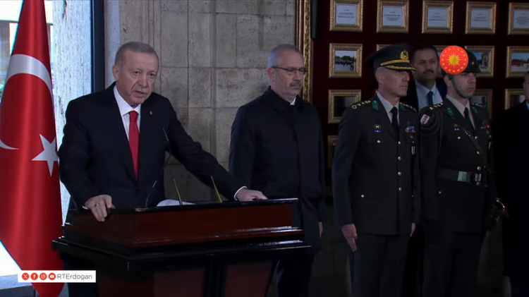 Devlet erkanı Anıtkabir'de… Erdoğan: Yeniden Büyük Türkiye hedefi ile ilerliyoruz