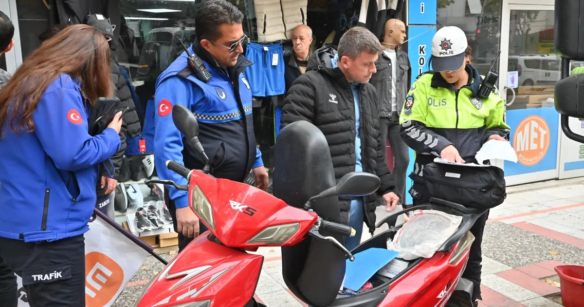 Manisa’da kaldırım işgaline sıkı denetim