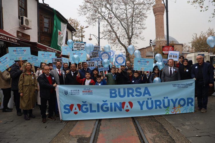 Bursa'da diyabete mavi balonlu farkındalık