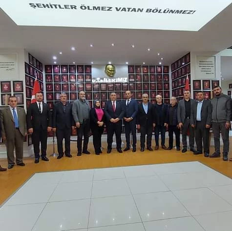 İyi Parti Afyonkarahisar İl Başkanı, Gaziler Derneği'ni Ziyaret Etti