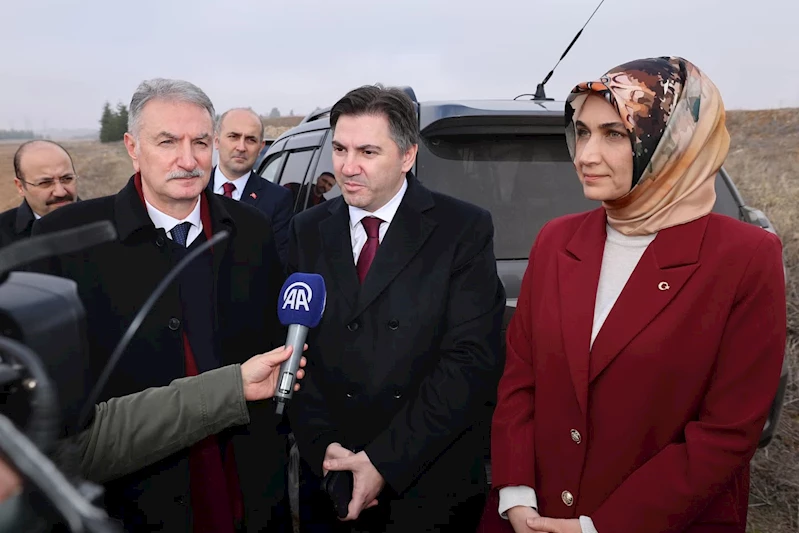 Afyon'da Önemli Ziyaret: Yetkililer Alkaloid Fabrikası'nda İncelemeler Yaptı